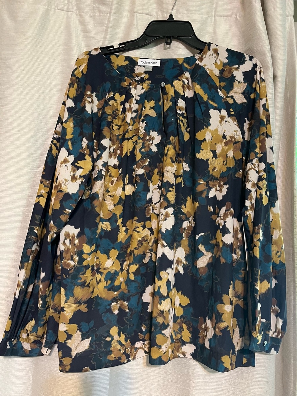 NWT Size XL Calvin Klein Abstract Floral Keyhole Blouse